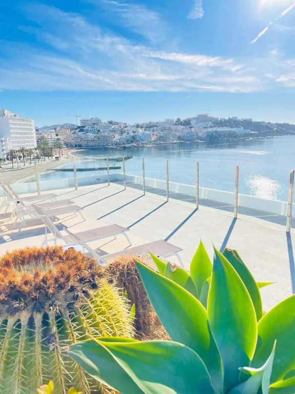 Apartamentos Llobet Ibiza en Ibiza — Imagen 1